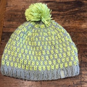 PISTIL Pom hat